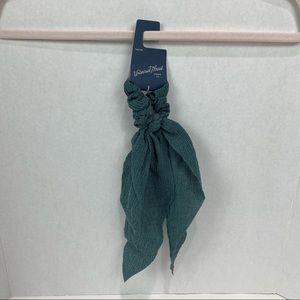 Universal Thread green hair tie / scarf New